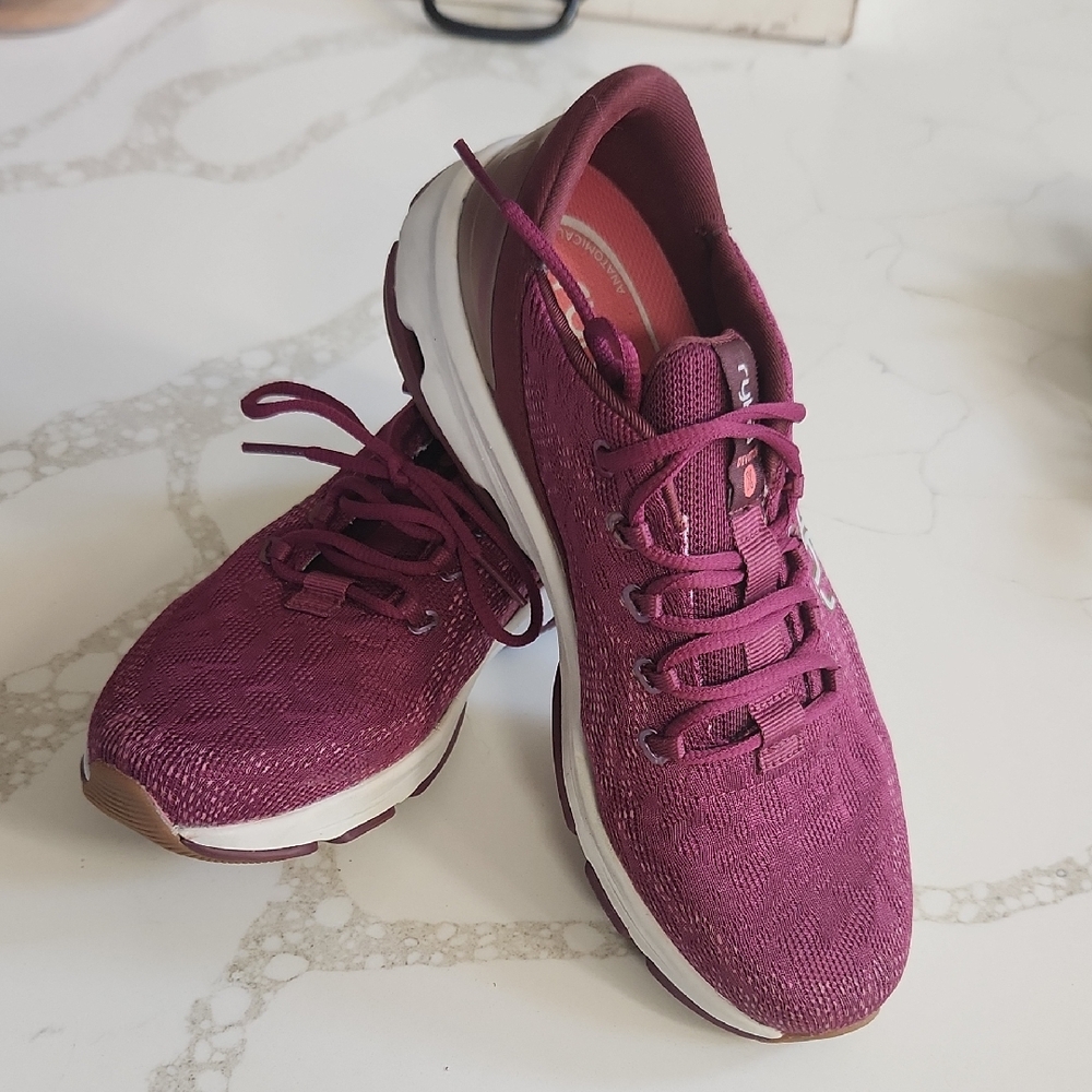 Ryka Devotion X Size 7 Fuscia Good Condition Worn Once